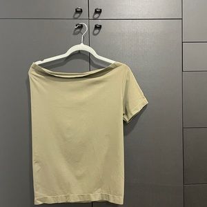 Helmut Land basic asymmetrical top. L size, olive color